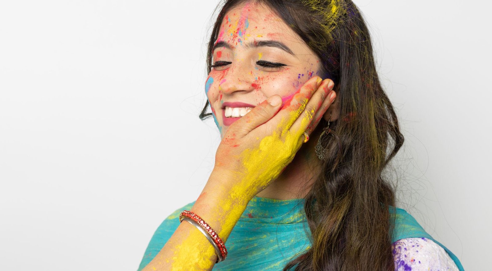 holi 2026 skincare haircare aur safety tips